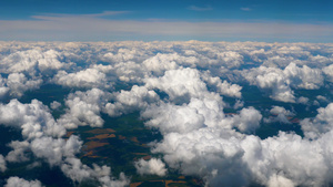 从飞机上可以看到美丽的天空景色20秒视频