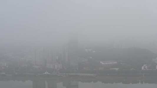 湖南省衡阳市珠晖区晨雾航拍 视频