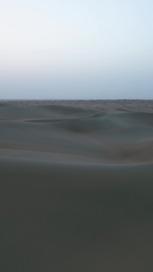 干净沙漠航拍塔克拉玛干沙漠44秒视频
