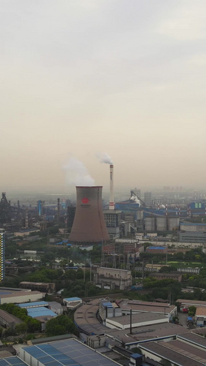 能源环保环境制造业工业石油化工工厂烟囱素材工业素材71秒视频