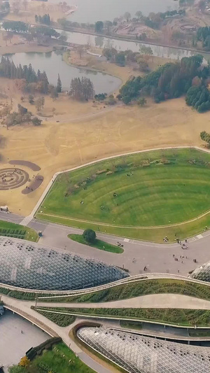 上海辰山植物园航拍美丽的秋天36秒视频