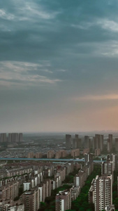 航拍延时城市全景日落夕阳云层延时摄影3视频