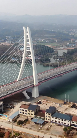 航拍湖南怀化舞水河跨大桥拉索桥26秒视频