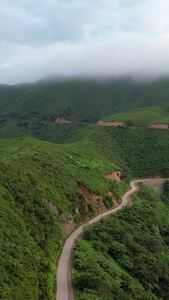 蓝天白云郴州泗洲山自然风光高山草甸航拍视频