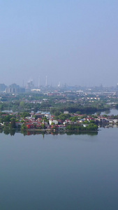 航拍秀美的武汉东湖绿道视频