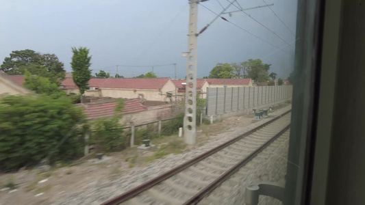 旅途火车窗外风景实拍视频