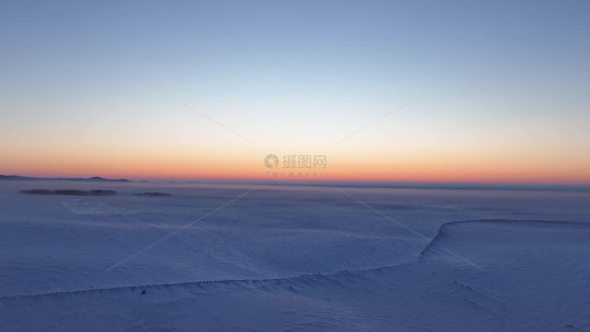 草原冬季雪景雪原暮色落日余晖视频