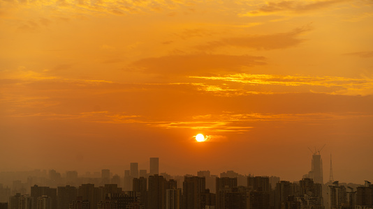 城市天际线夕阳火烧云落日晚霞视频