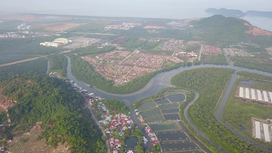 Batu Kawan体育场 上边的bukit Tambun和 Batu Kawan住房区视频