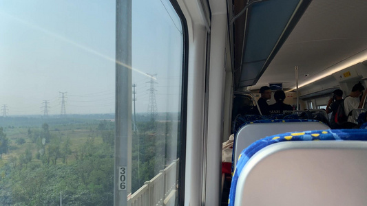 郑州高铁火车窗外视频