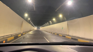 重庆过江隧道行车第一视角4秒视频