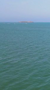 航拍游艇游船驶向大海旅游业视频