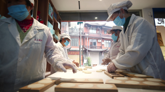 传统湖北美食印花糍粑制作加工视频