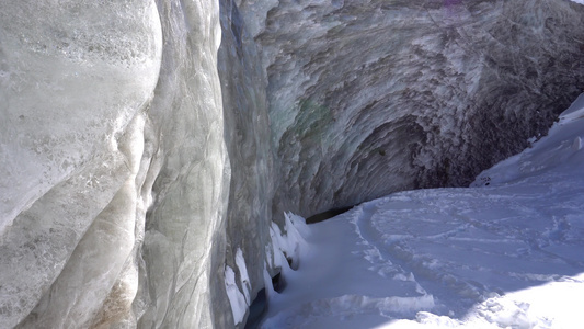 山脉高冰墙,沃格达诺维奇冰川视频