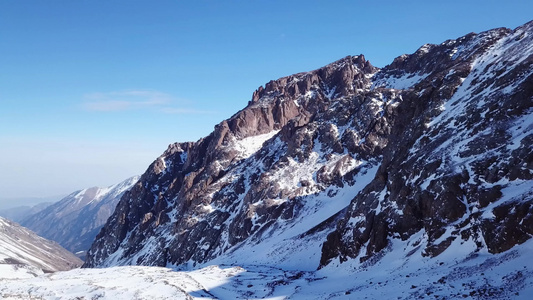 高雪峰和冰川视频