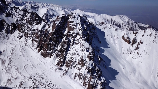 高雪峰和冰川视频