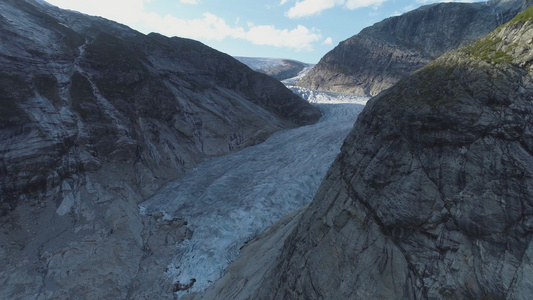 尼加德斯布林冰川诺韦的支流冰川视频