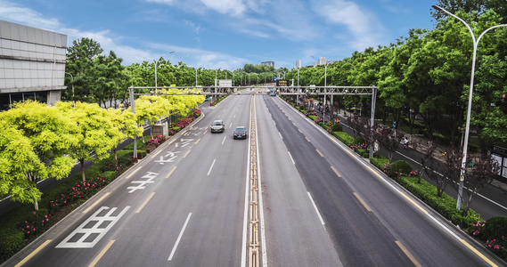 北京都市早高峰通勤车流人流地铁立体交通汽车行人自行车十字路口秩序红绿灯街道通州副中心城市建设经济发展视频