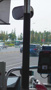 行驶中的公交车【该视频无肖像权，请勿商用】公共交通视频