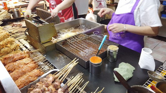 夜市铁板烧串串视频