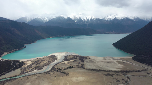 西藏5A景区巴松措航拍视频