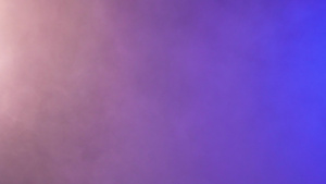 紫色和蓝色的彩色抽象烟雾51秒视频