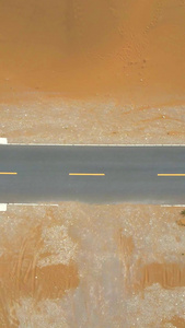 腾格里航拍沙漠公路特写阿拉善左旗视频