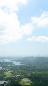 呀诺达景区的哇哎噜玻璃观景平台三亚呀诺达雨林文化旅游区视频