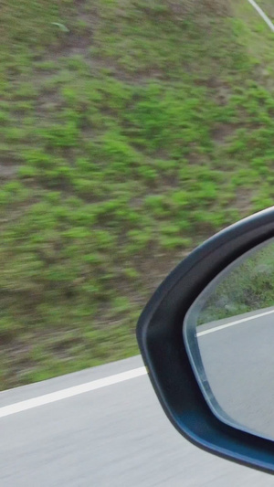自驾游汽车行驶后视镜风光22秒视频