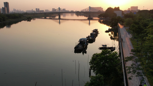 黄昏夕阳下的河流视频