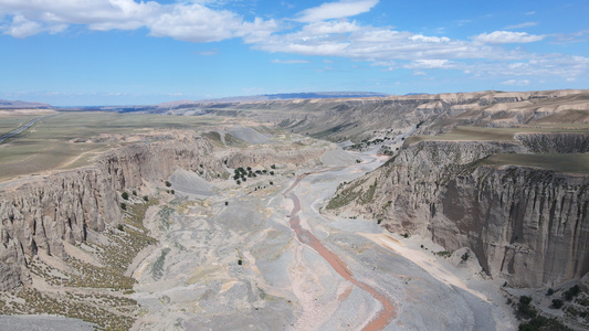 新疆旅游景点安集海大峡谷原始地貌自然风光4k素材视频