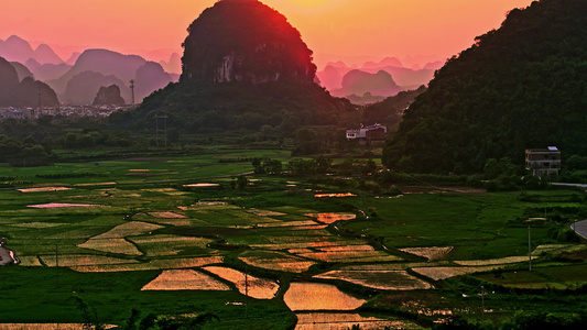 夕阳下的桂林山水视频