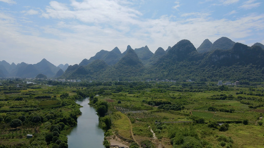 广西喀斯特地貌中桂林山水风光 视频