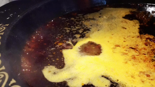 重庆美食视频素材 沸腾的红汤火锅视频