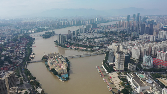 航拍福建福州中洲岛欧式建筑岛屿及闽江福州解放大桥视频