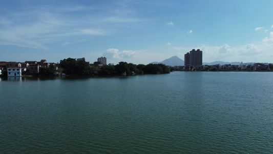 湖边美景 湖边古村 视频