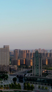 航拍城市上空建筑群工业区视频