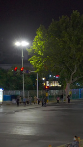 安阳钟楼夜景航拍夜市航拍视频