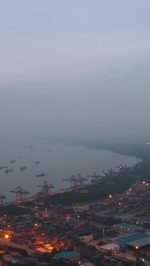 延时摄影航拍风光城市夜景工业港口码头灯光集装箱物流货物素材灯光素材12秒视频