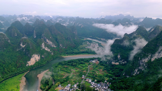 航拍桂林漓江自然山水风光视频