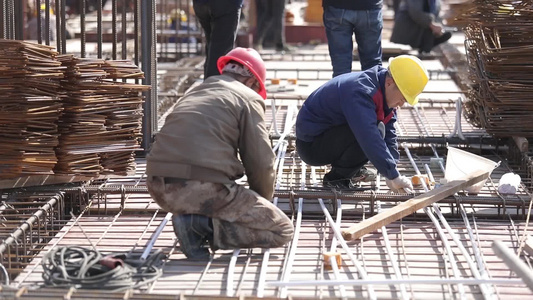 实拍建筑工地农民工城市建设视频