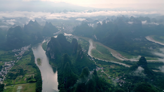 航拍桂林漓江自然山水风光视频