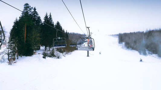滑雪索道缆车视频