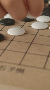 下棋特写黑白子视频