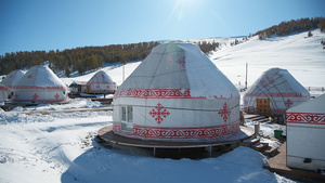4K雪地中的蒙古包12秒视频