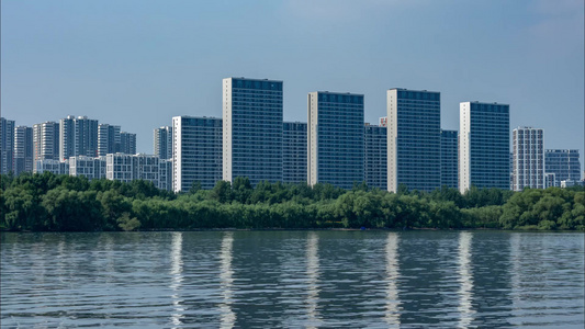 浑河边城市现代建筑白天到夜晚中景视频