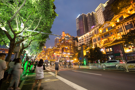 洪崖洞车流人流夜景视频