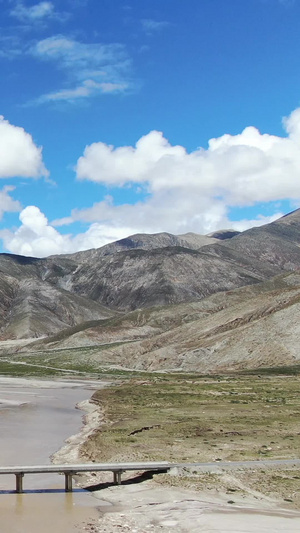 旁达大桥与雅鲁藏布江航拍视频西藏风光93秒视频