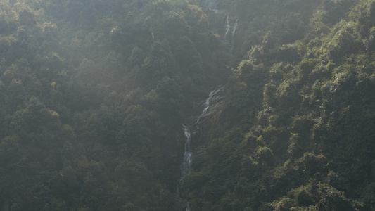 航拍湖南郴州5A景区东江湖龙井峡谷瀑布4k素材视频