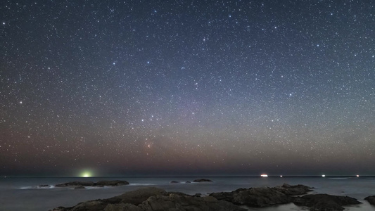 海面礁石船只夜景星空流星延时视频